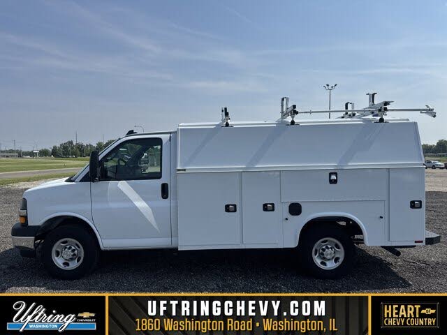 2025 Chevrolet Express Chassis 3500 Cutaway 139