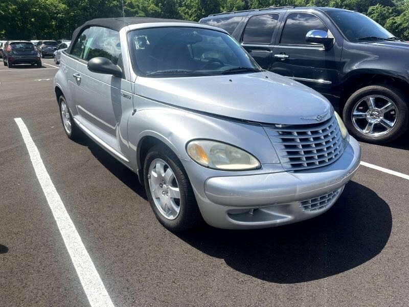 2005 Chrysler PT Cruiser Touring Convertible FWD