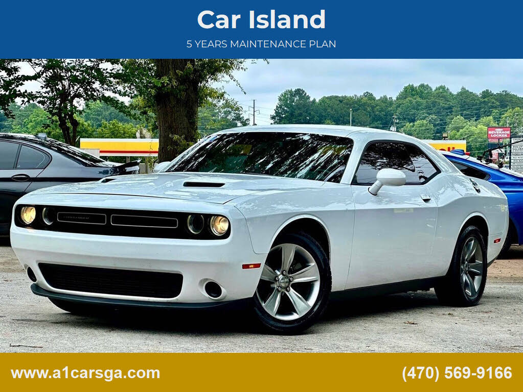 2015 Dodge Challenger SXT RWD