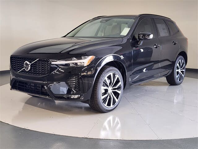 2025 Volvo XC60 B5 Plus Dark Theme AWD