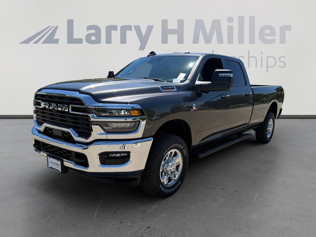 2025 RAM 2500 Tradesman Crew Cab LB 4WD