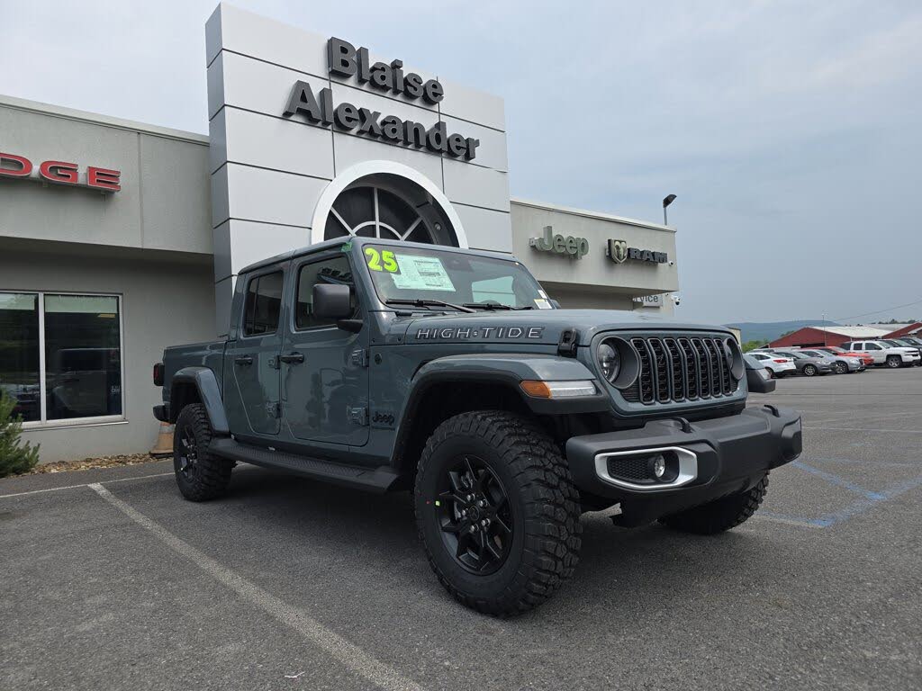 2025 Jeep Gladiator High Tide Crew Cab 4WD