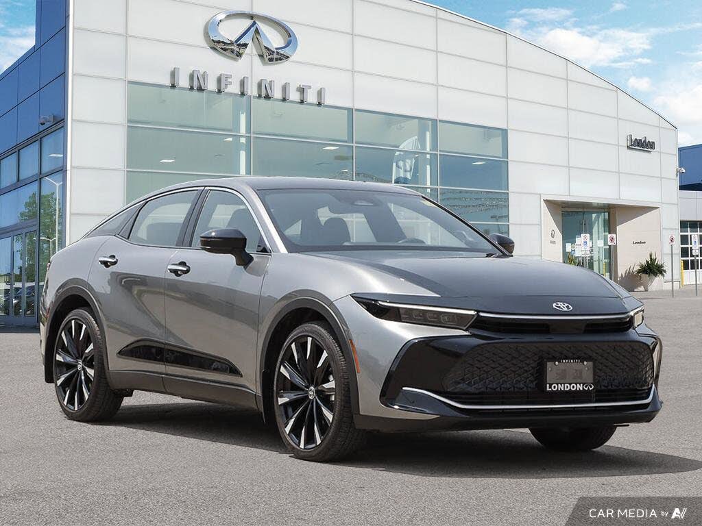 2023 Toyota Crown Platinum AWD