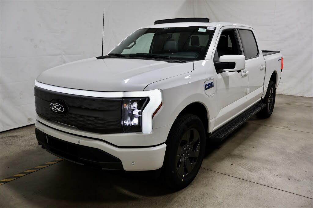 2025 Ford F-150 Lightning Lariat SuperCrew AWD