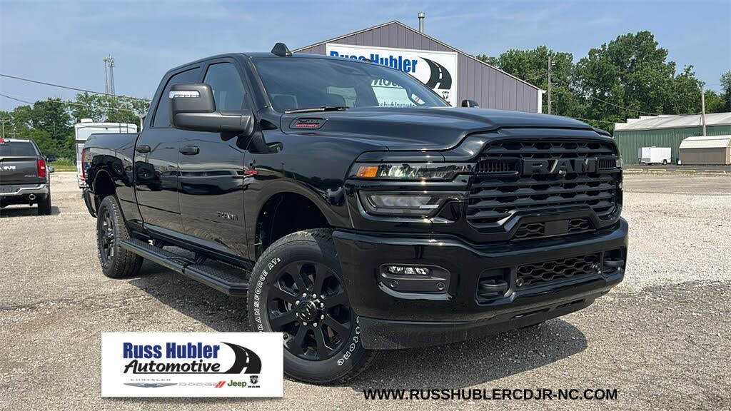 2025 RAM 2500 Big Horn Crew Cab 4WD