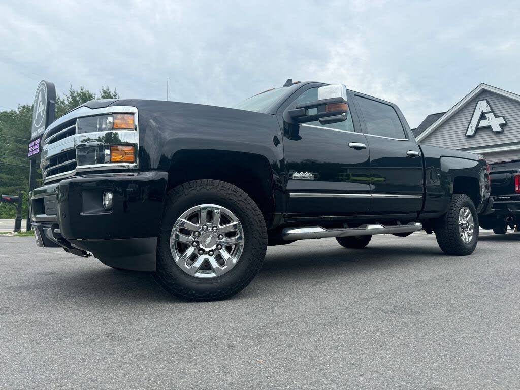 2019 Chevrolet Silverado 3500HD High Country Crew Cab 4WD