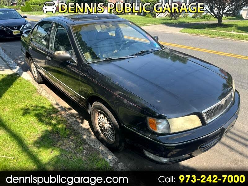 1996 INFINITI I30 FWD