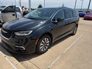 Chrysler Pacifica Hybrid Touring L FWD