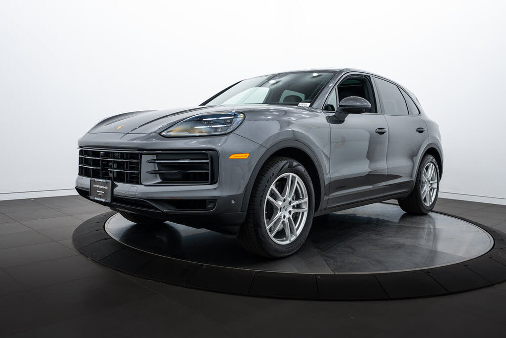 2025 Porsche Cayenne AWD