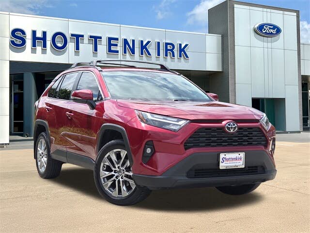 2023 Toyota RAV4 XLE Premium FWD