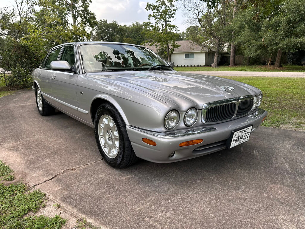 2000 Jaguar XJ-Series XJ8 RWD