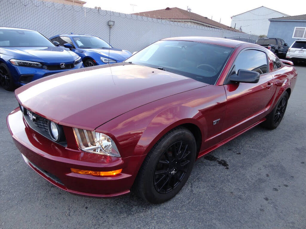 2006 Ford Mustang GT Premium RWD