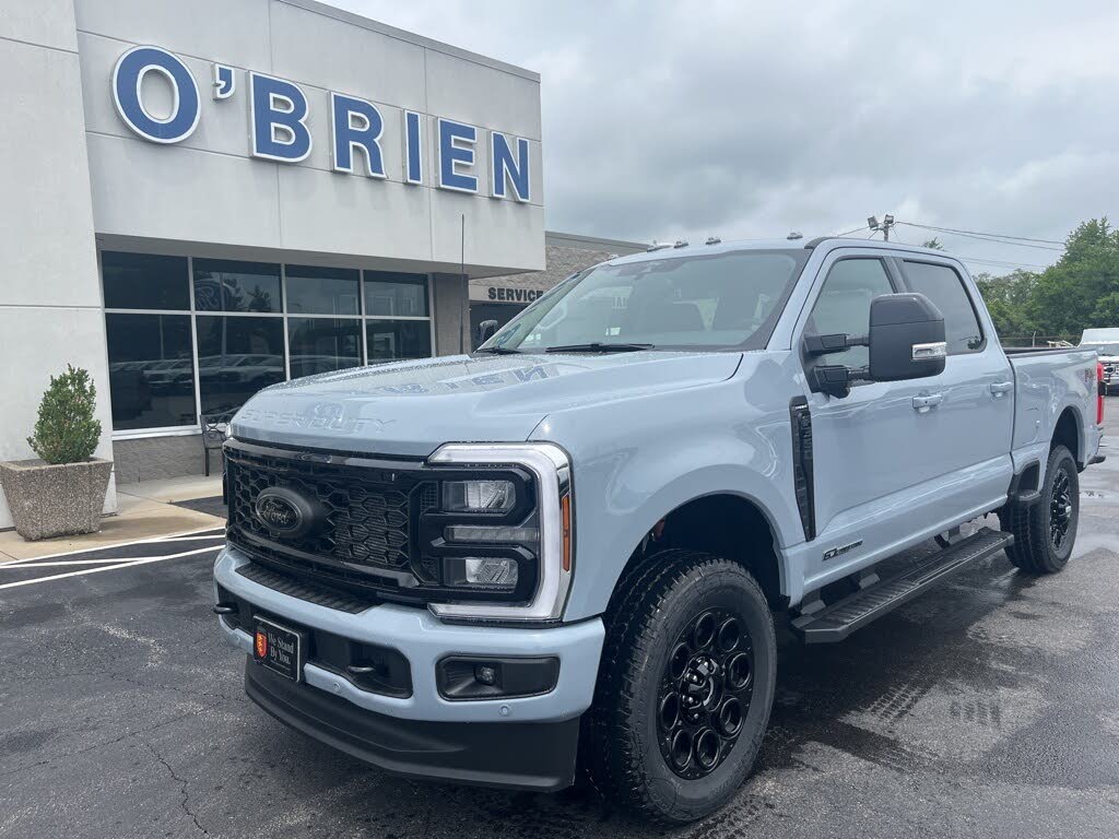 2025 Ford F-350 Super Duty Lariat Crew Cab 4WD