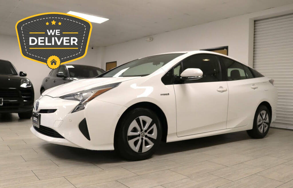 2018 Toyota Prius Three FWD