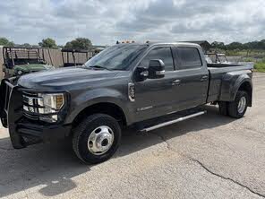 Ford F-350 Super Duty Lariat Crew Cab LB DRW 4WD