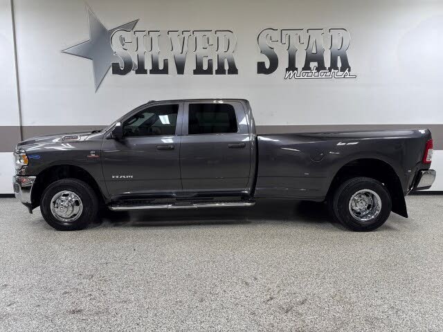 2022 RAM 3500 Tradesman Crew Cab LB DRW 4WD