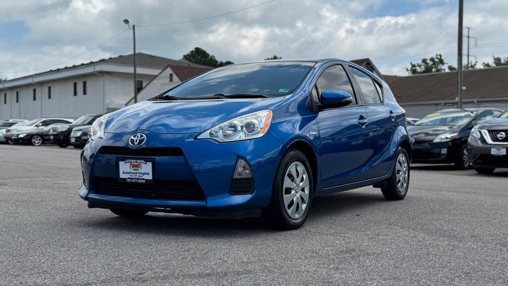 2014 Toyota Prius c Three