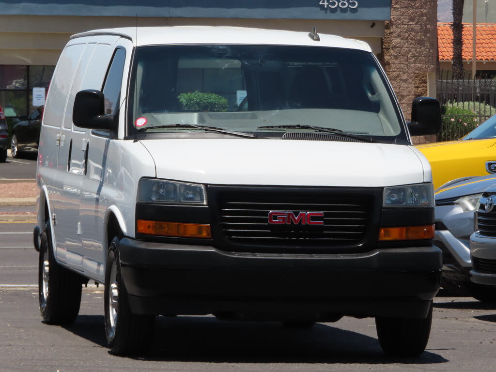 2019 GMC Savana Cargo 2500 RWD