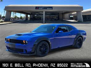 Dodge Challenger R/T Scat Pack Widebody RWD