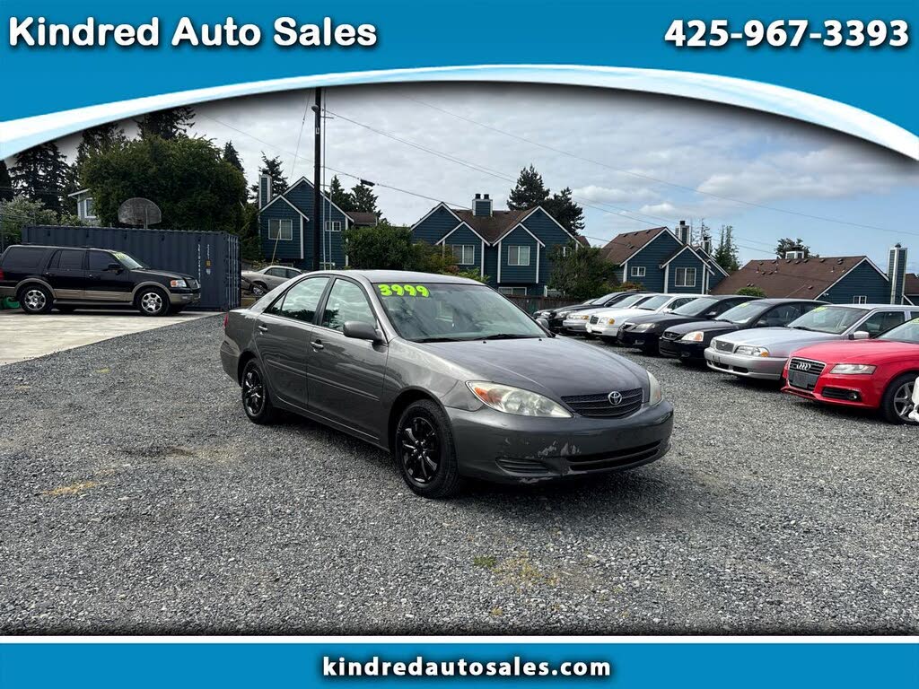 2004 Toyota Camry LE FWD