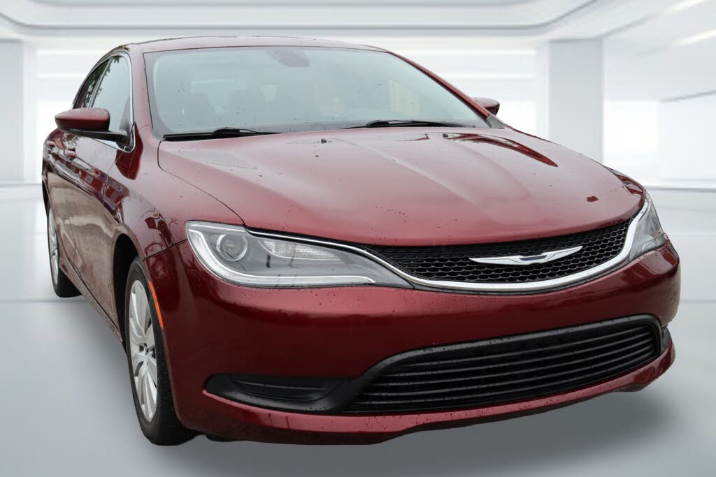 2015 Chrysler 200 LX Sedan FWD