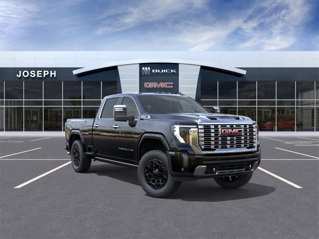 2025 GMC Sierra 3500HD Denali Crew Cab 4WD