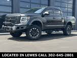 Nissan Titan PRO-4X Crew Cab 4WD