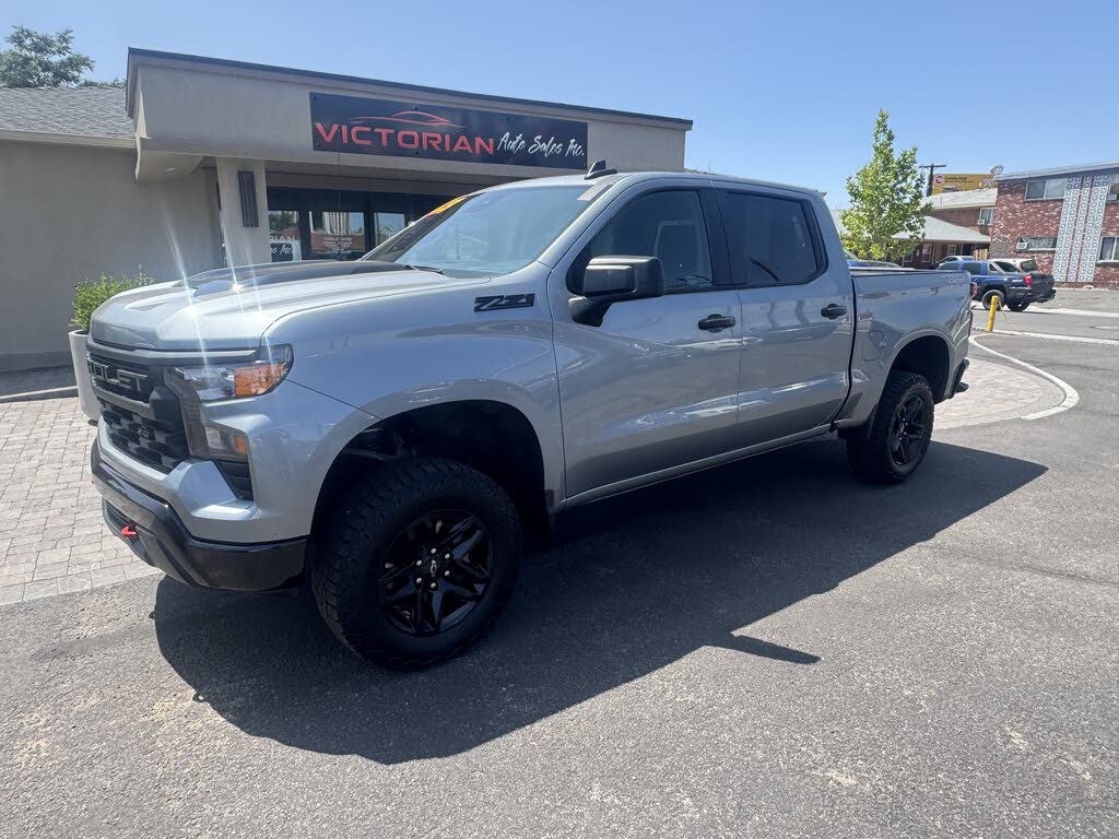 2023 Chevrolet Silverado 1500 Custom Trail Boss Crew Cab 4WD