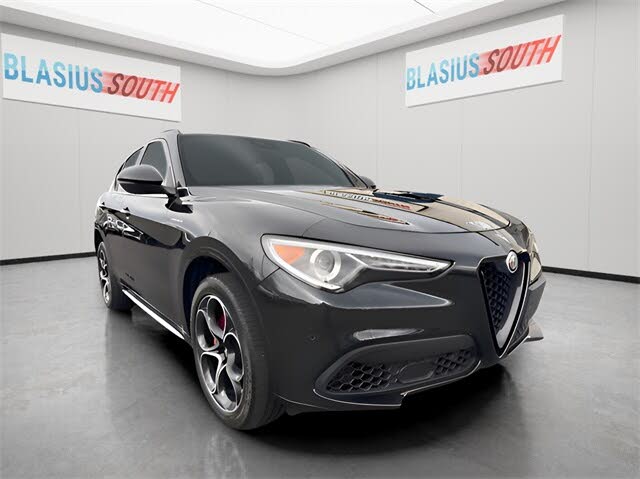 2022 Alfa Romeo Stelvio Veloce AWD