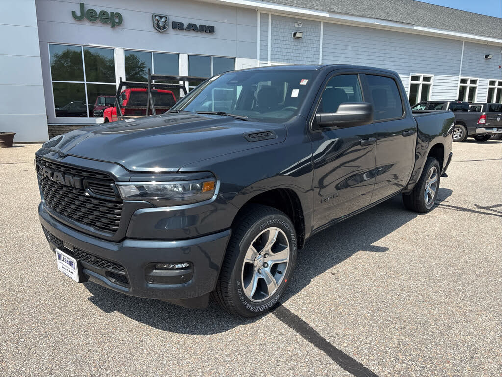 2025 RAM 1500 Tradesman Crew Cab 4WD