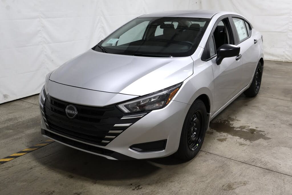 2025 Nissan Versa S FWD