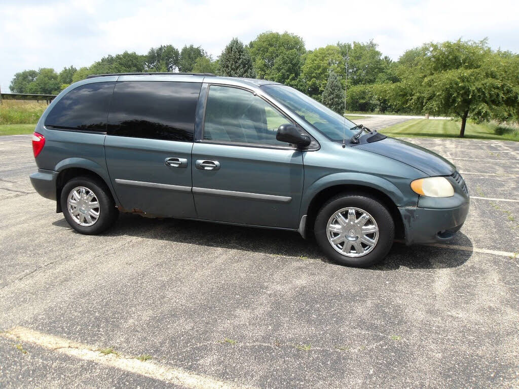 2005 Dodge Caravan SXT FWD