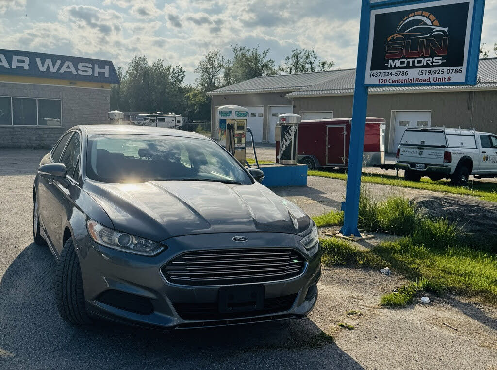 Ford Fusion SE 2013