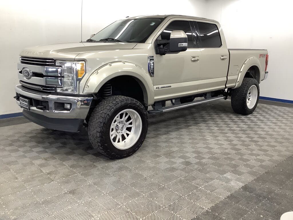 2017 Ford F-250 Super Duty Lariat Crew Cab 4WD