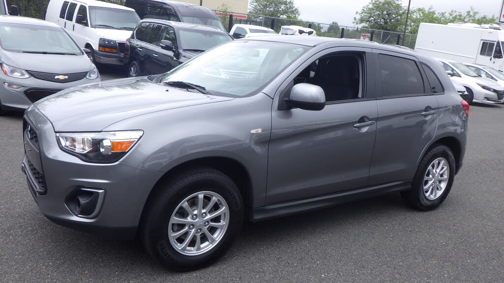 2015 Mitsubishi RVR SE