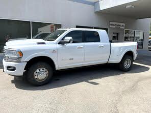 RAM 3500 Laramie Longhorn Mega Cab DRW 4WD