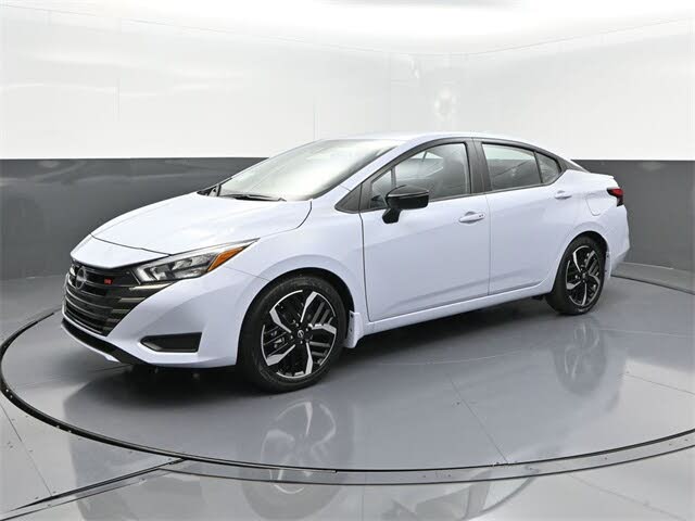 2025 Nissan Versa SR FWD