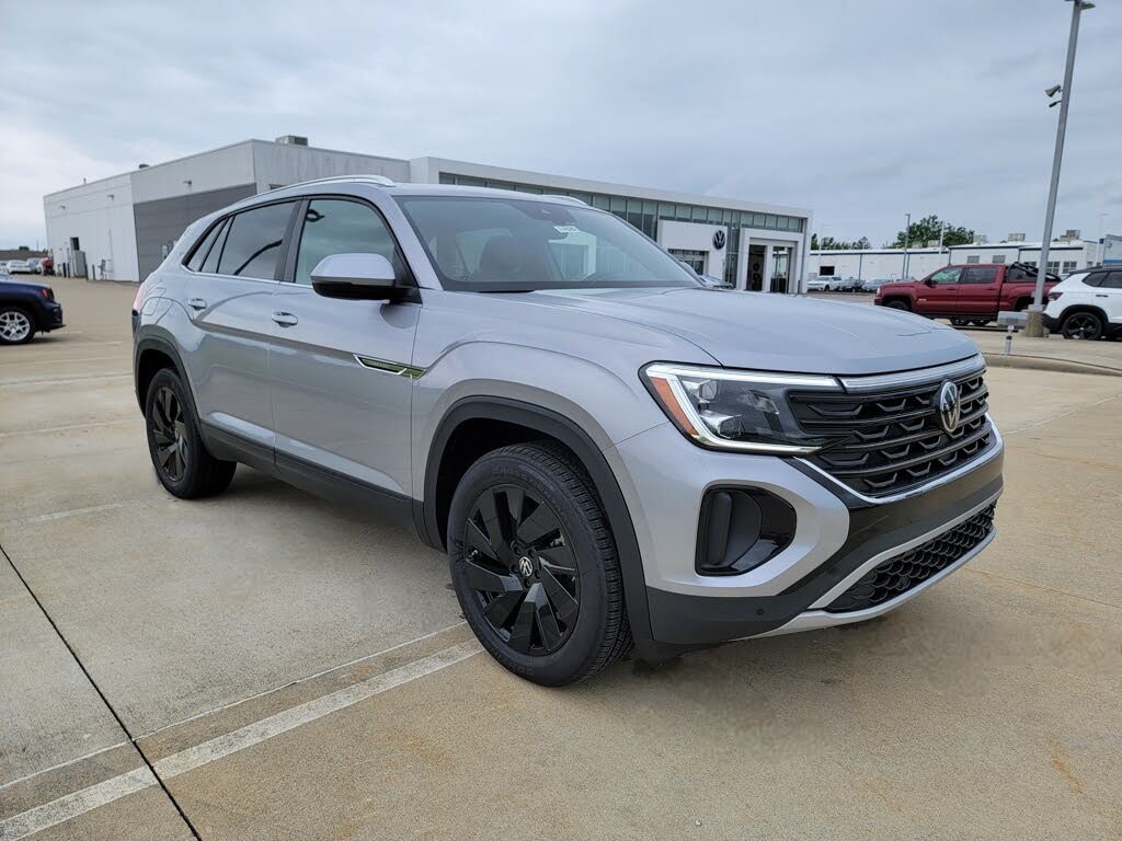 2025 Volkswagen Atlas Cross Sport SE 4Motion with Technology