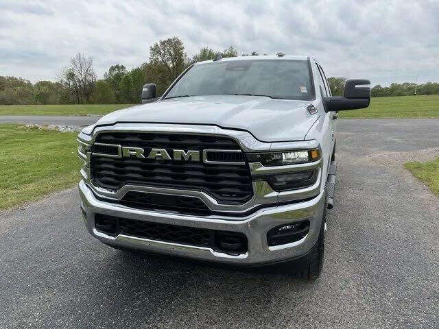 2025 RAM 2500 Tradesman Crew Cab 4WD