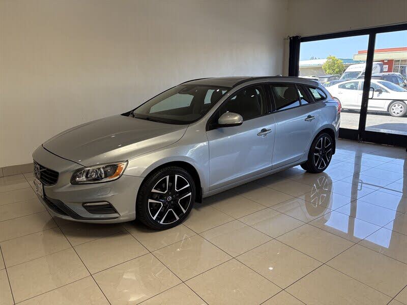 2018 Volvo V60 T5 Dynamic