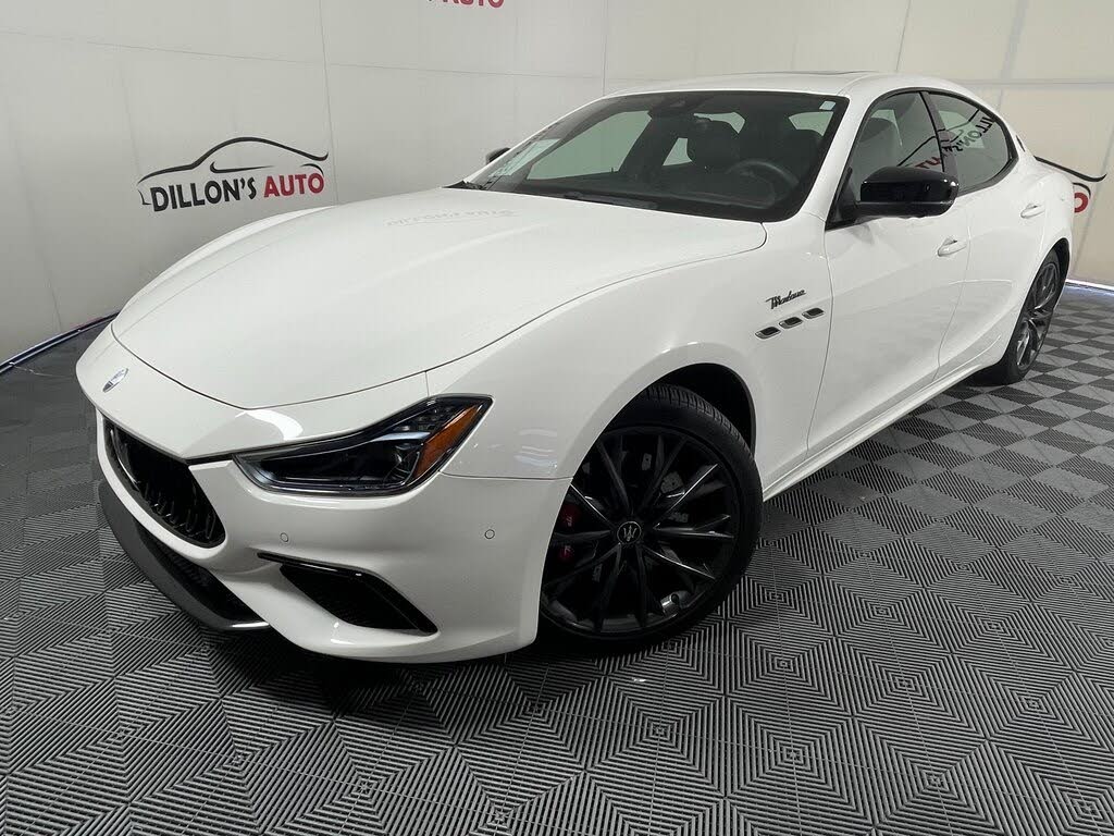 2022 Maserati Ghibli Modena RWD