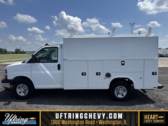 2024 Chevrolet Express Chassis 3500 Cutaway 139