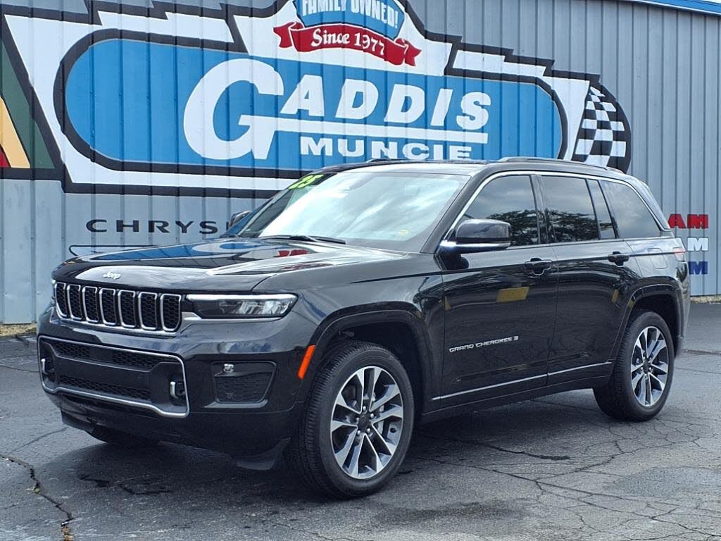 2025 Jeep Grand Cherokee Overland 4WD