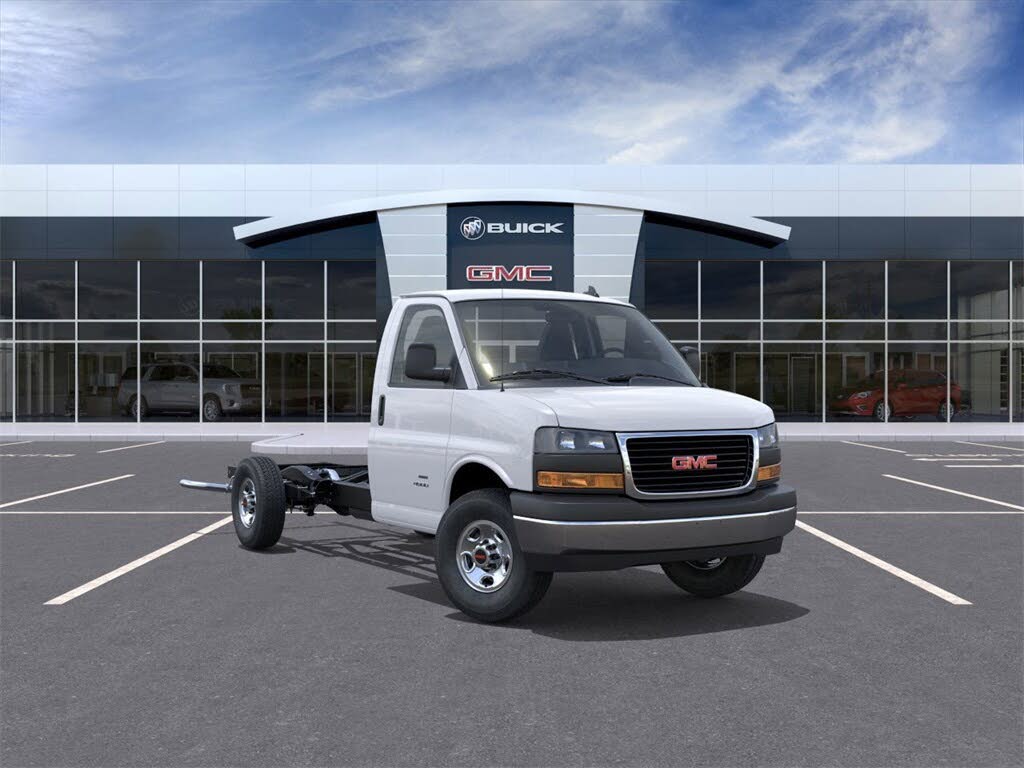 2025 GMC Savana Chassis 3500 159 Cutaway RWD