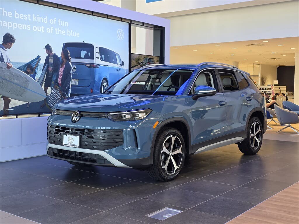 2025 Volkswagen Tiguan SE FWD