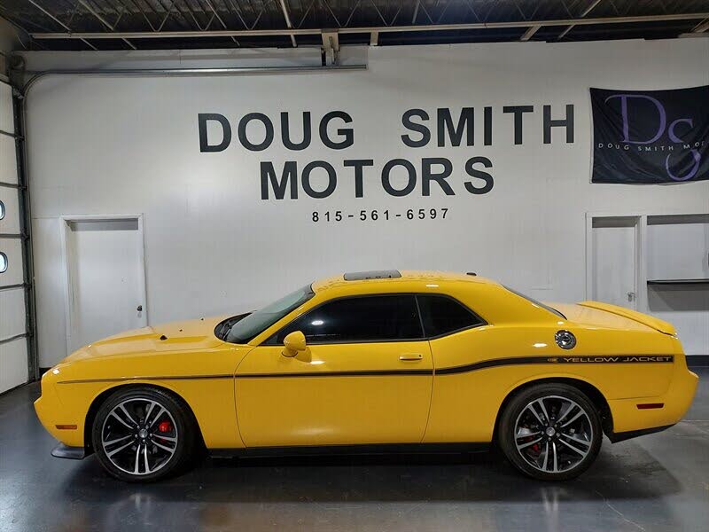 2012 Dodge Challenger SRT8 392 RWD