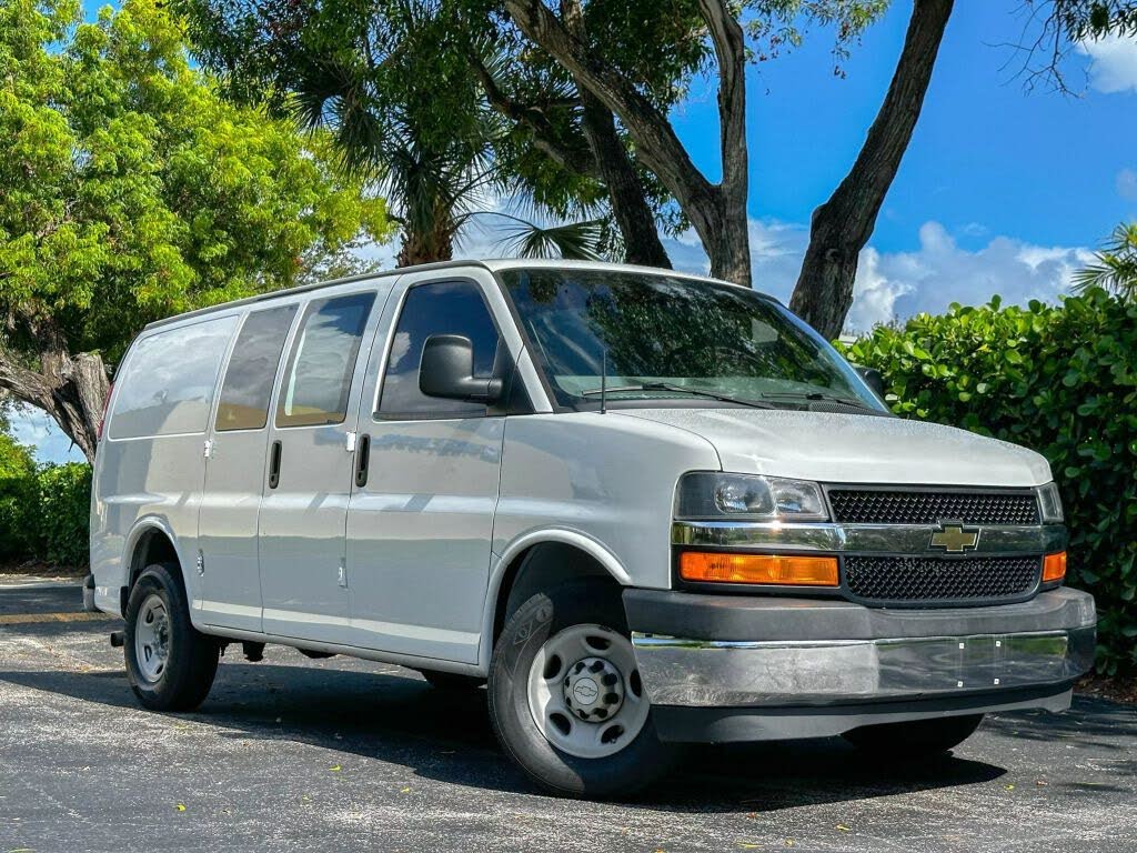 2018 Chevrolet Express Cargo 2500 RWD