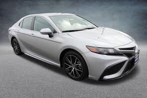 Toyota Camry SE FWD