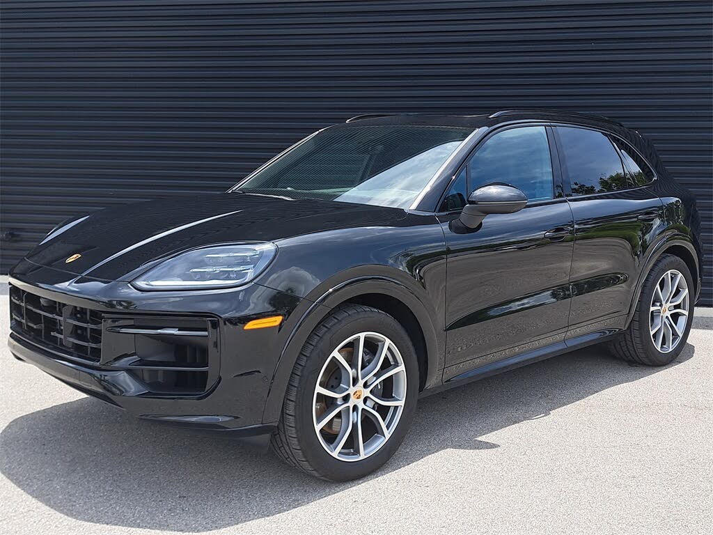 2025 Porsche Cayenne AWD