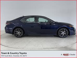 Toyota Camry Hybrid SE FWD